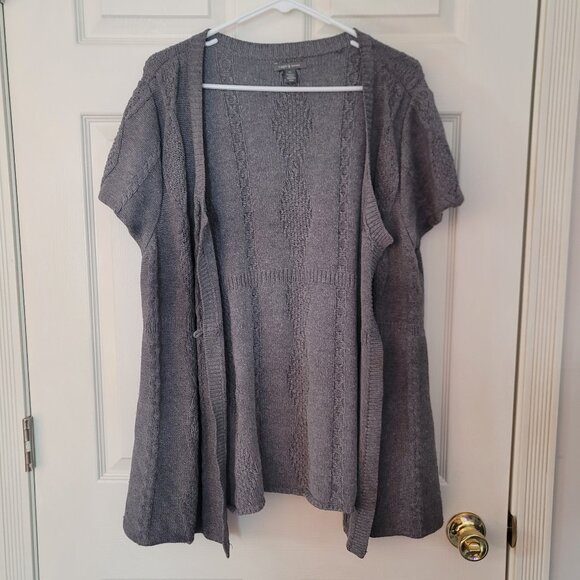 Apt. 9 Sweaters - Womens grey single button short sleeved sweater
